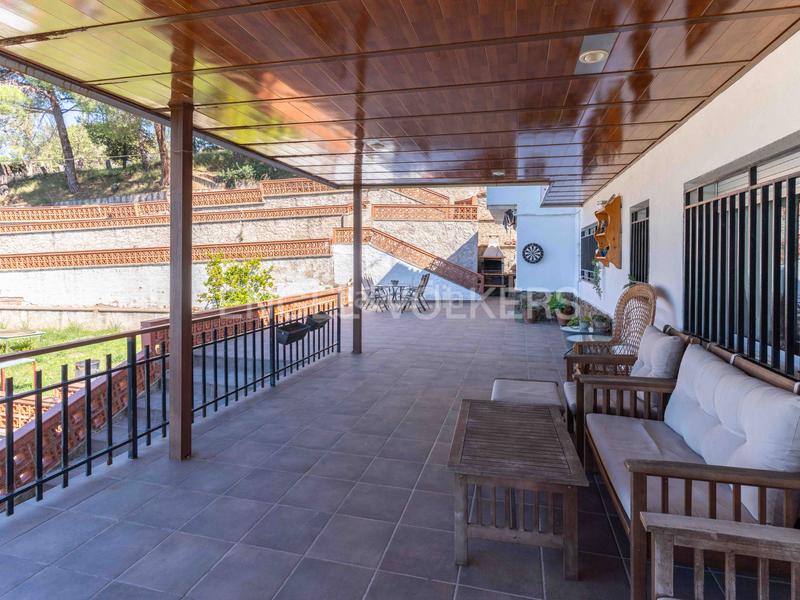 Foto ebd3ef99-c029-4aa3-8b17-c3320045d4e7. Casa con riscaldamento parcheggio piscina in Argentona est Argentona