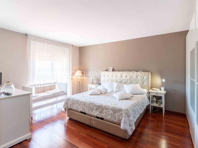 Foto f95d71ac-9679-48eb-8bd0-fbb1cacc9991. Casa con riscaldamento parcheggio piscina in Argentona est Argentona