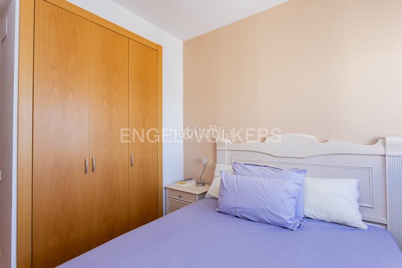 Foto 1f3b554a-7642-4f3e-9986-cdcfd1351ed1. Àtic amb calefacció aparcament piscina a Vilamarina Viladecans