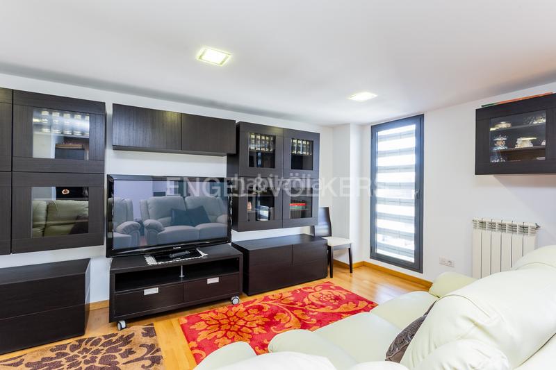 Foto 657ee1ce-c99e-4b1c-9ae1-21d44d4e20cb. Àtic amb calefacció aparcament piscina a Vilamarina Viladecans