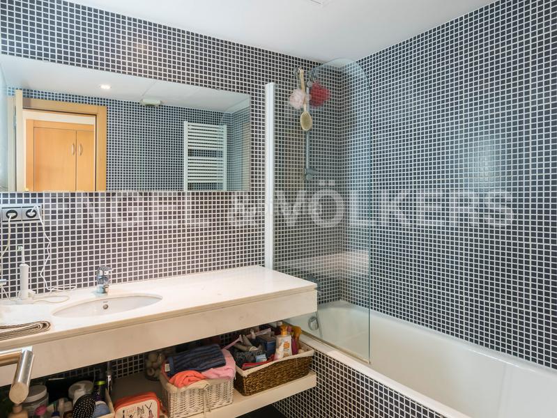 Foto 0b58aaf6-c01e-4bc7-a74d-a1865d0a5d5a. Casa adosada moderna casa en bonanova en Sant Gervasi - Bonanova Barcelona