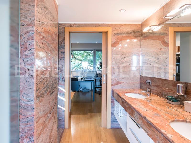 Foto 453ef02e-2066-4c1f-95d9-7786815e3752. Casa adosada moderna casa en bonanova en Sant Gervasi - Bonanova Barcelona