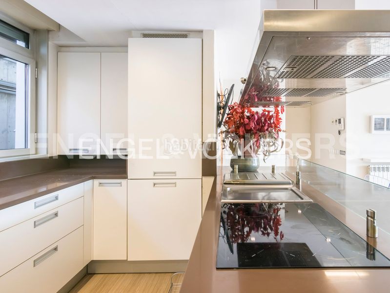 Foto 605c990b-1a2b-4550-8e78-baf2a54874bf. Casa adossada amb calefacció aparcament a Sant Gervasi - Bonanova Barcelona