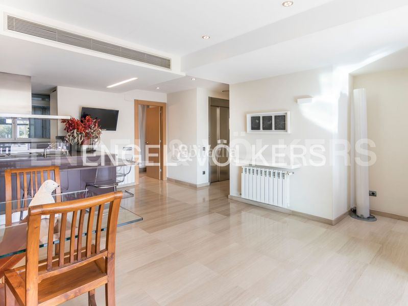 Foto 9186996d-9f6f-4863-984c-431ad243c0bd. Casa adossada amb calefacció aparcament a Sant Gervasi - Bonanova Barcelona