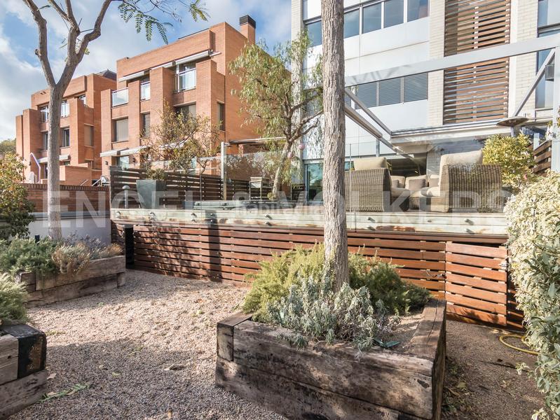 Foto 973550eb-81fc-437d-be64-e9452db8d6fc. Casa adosada moderna casa en bonanova en Sant Gervasi - Bonanova Barcelona