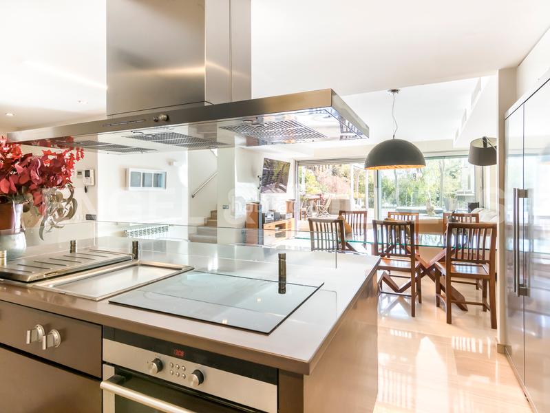 Foto b38937e2-5579-4eaa-9102-b97de2d7fb41. Casa adosada moderna casa en bonanova en Sant Gervasi - Bonanova Barcelona