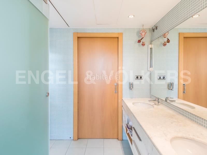 Foto d6a09d54-8cd2-4c4f-a84b-bcd18596cd88. Casa adosada moderna casa en bonanova en Sant Gervasi - Bonanova Barcelona