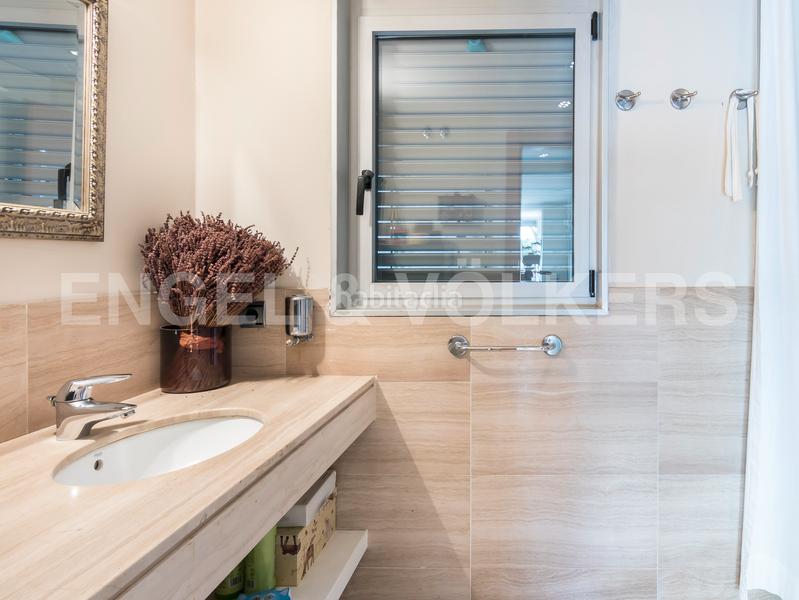 Foto dee63d75-1245-45f3-b64c-d8144d6574fb. Casa adosada moderna casa en bonanova en Sant Gervasi - Bonanova Barcelona