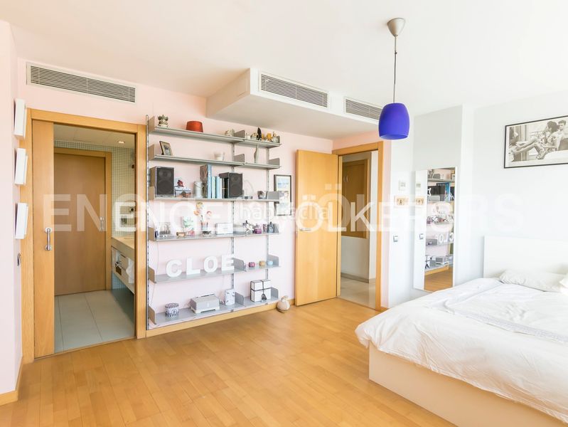 Foto e07574ad-795b-4d32-8730-62043829f2ab. Casa adossada amb calefacció aparcament a Sant Gervasi - Bonanova Barcelona
