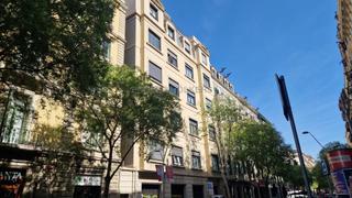 Location Appartement à Dreta de l´Eixample. Oficinas plug  play en el eixample derecho, con mucha luz natura