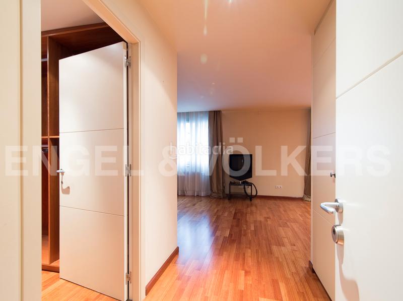 Foto 179661bc-6262-4b72-83ef-613da7c98362. Maison avec chauffage parking dans Tres Torres Barcelona