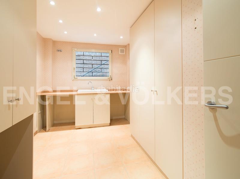 Foto 526459a4-d474-495f-a910-7324fd3d8d32. Maison avec chauffage parking dans Tres Torres Barcelona