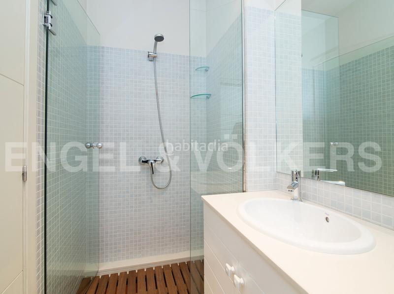 Foto 55eba480-f3ed-4257-b08a-c031157473c3. Maison avec chauffage parking dans Tres Torres Barcelona