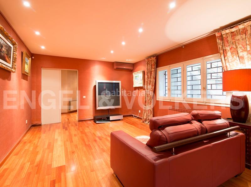 Foto 90707829-dbd7-4701-be59-2911a3a8ae29. Maison avec chauffage parking dans Tres Torres Barcelona