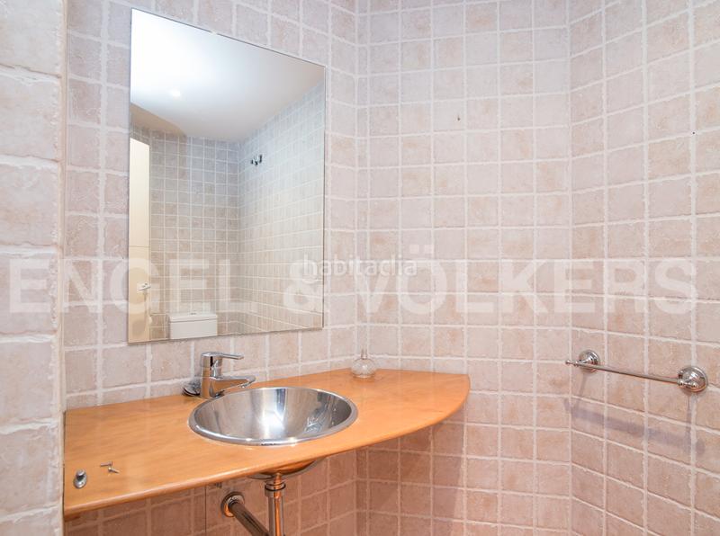 Foto edec788d-e98c-4be2-a7ab-44eb379f667a. Maison avec chauffage parking dans Tres Torres Barcelona