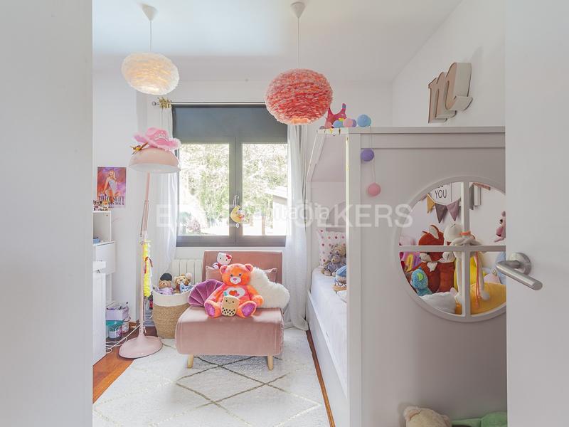 Foto 0390cacd-c02a-4934-8b2c-5e2d4a4dda75. Casa amb calefacció aparcament piscina a Les Planes Sant Cugat del Vallès