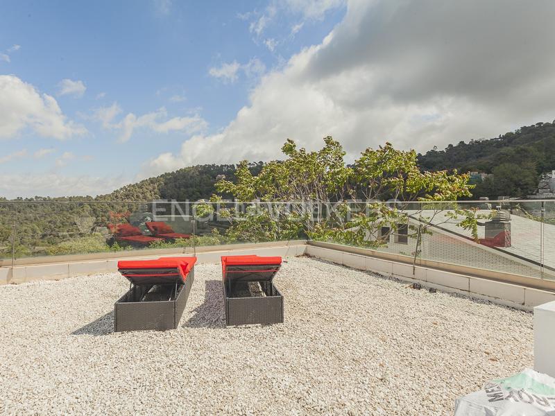 Foto 49444bf7-8942-4141-ae08-eef2cae12e3e. Casa amb calefacció aparcament piscina a Les Planes Sant Cugat del Vallès