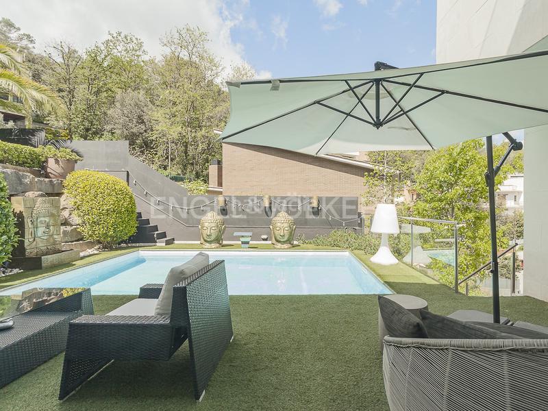 Foto 68466d31-5fda-4edb-8d37-5e255dc9c8f8. Casa amb calefacció aparcament piscina a Les Planes Sant Cugat del Vallès