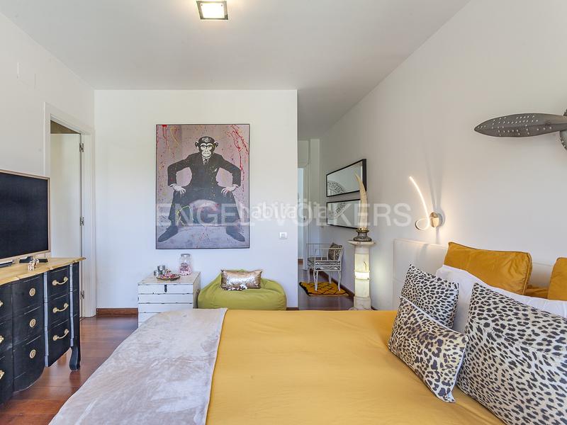 Foto 6b475eb3-cff1-4214-b07c-0077e41a8d12. Casa amb calefacció aparcament piscina a Les Planes Sant Cugat del Vallès