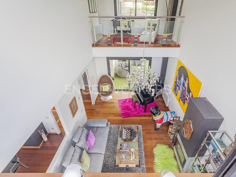 Foto 7041e4c1-b732-4fa3-93b4-531b4a0bba65. Casa amb calefacció aparcament piscina a Les Planes Sant Cugat del Vallès