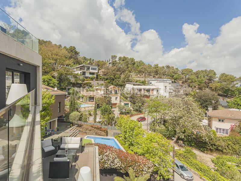 Foto d4b7667c-c956-4a3c-babc-18bf2fe8a209. Casa amb calefacció aparcament piscina a Les Planes Sant Cugat del Vallès