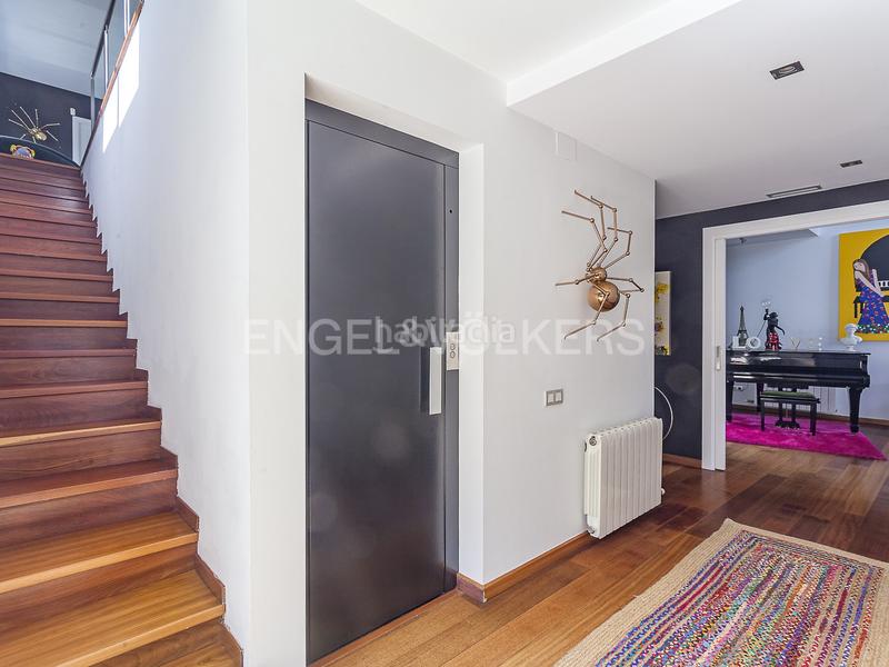 Foto d566d3db-f12c-403d-b305-b27f83178fbb. Casa amb calefacció aparcament piscina a Les Planes Sant Cugat del Vallès