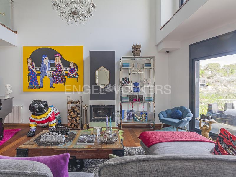 Foto f1e45ced-3a98-47f7-9c82-b8bf4e2e44fb. Casa amb calefacció aparcament piscina a Les Planes Sant Cugat del Vallès