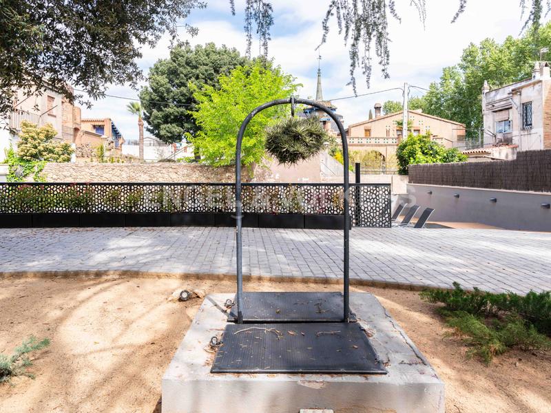 Foto 6f292b3a-ec6b-4ea7-8ca6-66f1a48e153e. Àtic amb calefacció aparcament piscina a Eixample Sant Cugat del Vallès