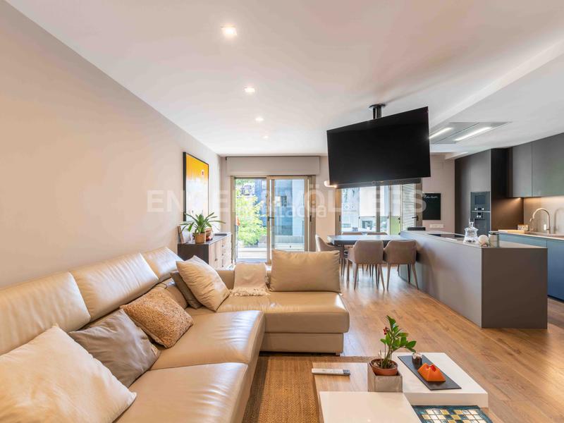 Foto 6f73782c-b502-46ac-976c-fda0b645c2a6. Àtic amb calefacció aparcament piscina a Eixample Sant Cugat del Vallès