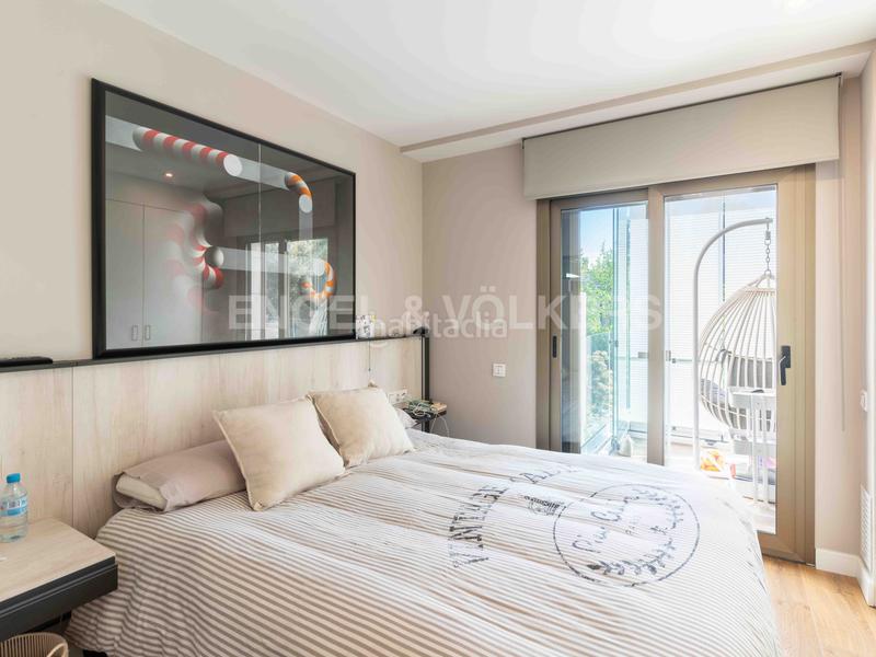 Foto 7f2148d7-5a32-4e3b-8fdb-0c3464f81ab4. Àtic amb calefacció aparcament piscina a Eixample Sant Cugat del Vallès