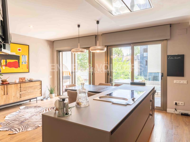 Foto a963d520-80d8-4695-937c-bb539ab22162. Àtic amb calefacció aparcament piscina a Eixample Sant Cugat del Vallès