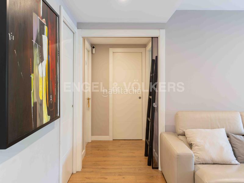 Foto e6d08c2a-6f29-4788-92cb-aba62827fa5c. Àtic amb calefacció aparcament piscina a Eixample Sant Cugat del Vallès