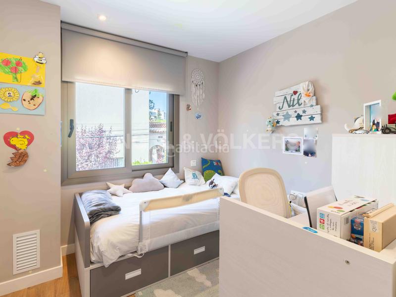 Foto ef0d4ff7-5ac9-4c37-9729-111aeebb0673. Àtic amb calefacció aparcament piscina a Eixample Sant Cugat del Vallès