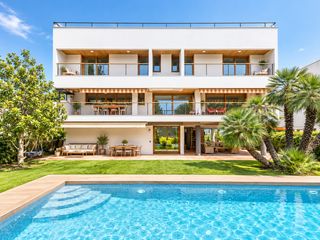 Casa en Ciutat Diagonal. Arquitectura nórdica con alma mediterránea en esplugues