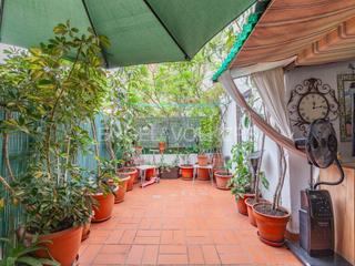 Apartment in Sant Andreu de Palomar. Piso para inversor, alquilado en renta antigua