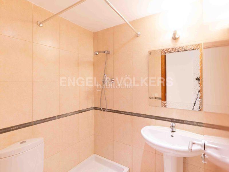 Foto 0262f875-33fe-4bd6-9d65-4e8bc895c6e7. Casa amb calefacció aparcament piscina a Victoria-Les Vil·les-Canyadell Arenys de Mar