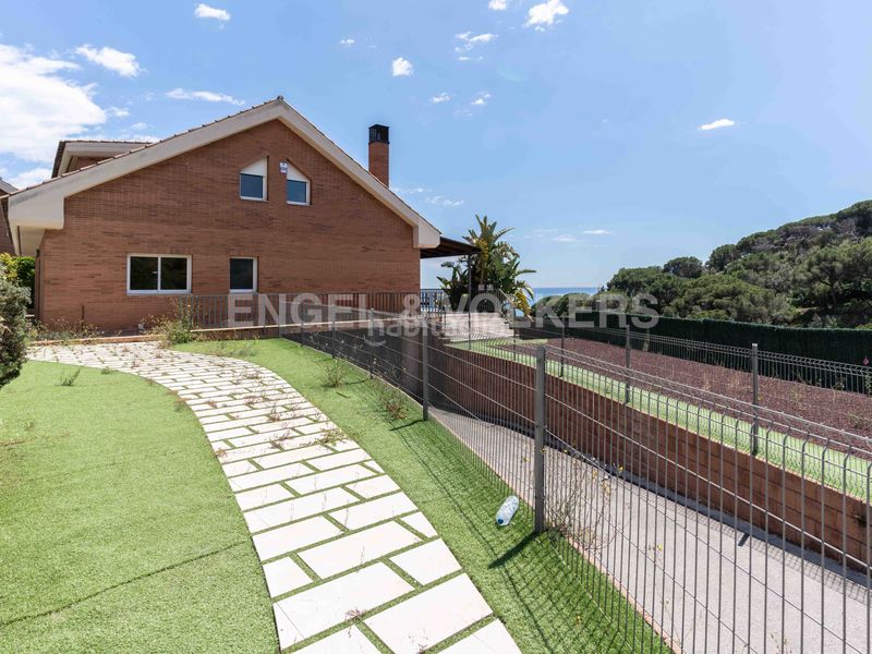 Foto 3d5d3c0a-df9f-4d58-9591-845aebb43542. Casa amb calefacció aparcament piscina a Victoria-Les Vil·les-Canyadell Arenys de Mar