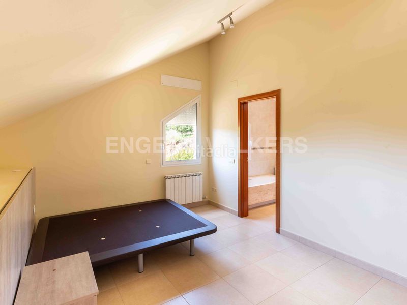 Foto 7f6c2d7a-711f-4c6c-8330-8fd28f6e60e1. Casa amb calefacció aparcament piscina a Victoria-Les Vil·les-Canyadell Arenys de Mar