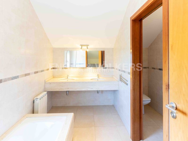 Foto 82864590-f200-4b2c-8087-da5cd86b15d4. Casa amb calefacció aparcament piscina a Victoria-Les Vil·les-Canyadell Arenys de Mar