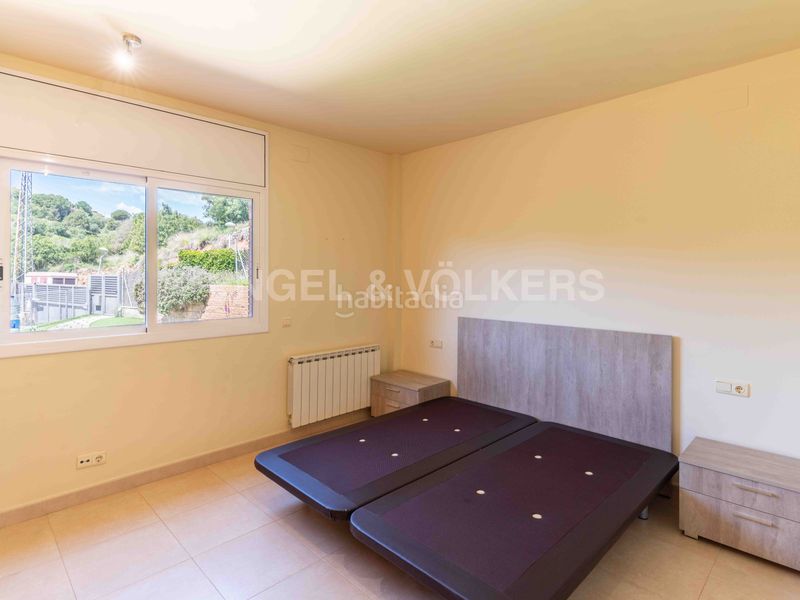 Foto a8d1f5e7-046c-4e2b-b5d7-04c46c329dcc. Casa amb calefacció aparcament piscina a Victoria-Les Vil·les-Canyadell Arenys de Mar