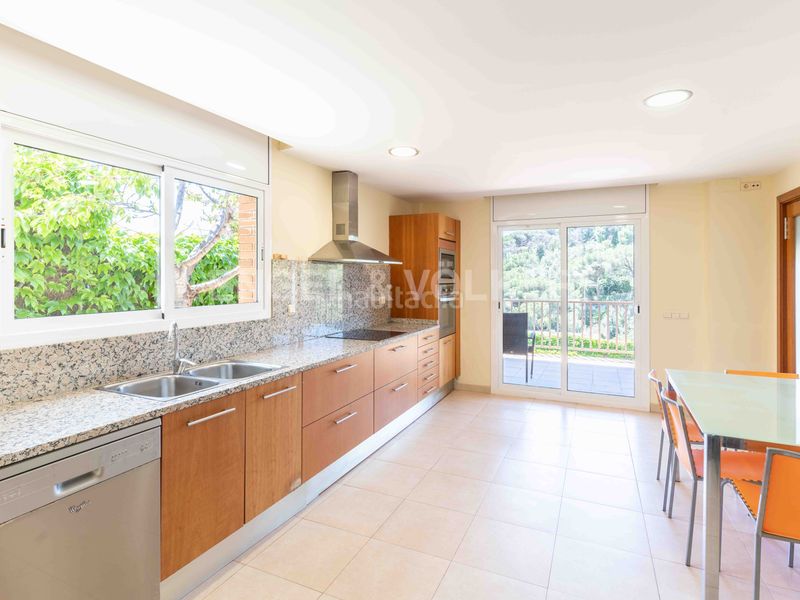 Foto e494caf4-abd4-49d7-a715-a097ec8a0f47. Casa amb calefacció aparcament piscina a Victoria-Les Vil·les-Canyadell Arenys de Mar