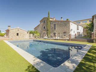 Masia a Lliçà d´Amunt. Espectacular masía con licencia para hípica, restaurante y casa