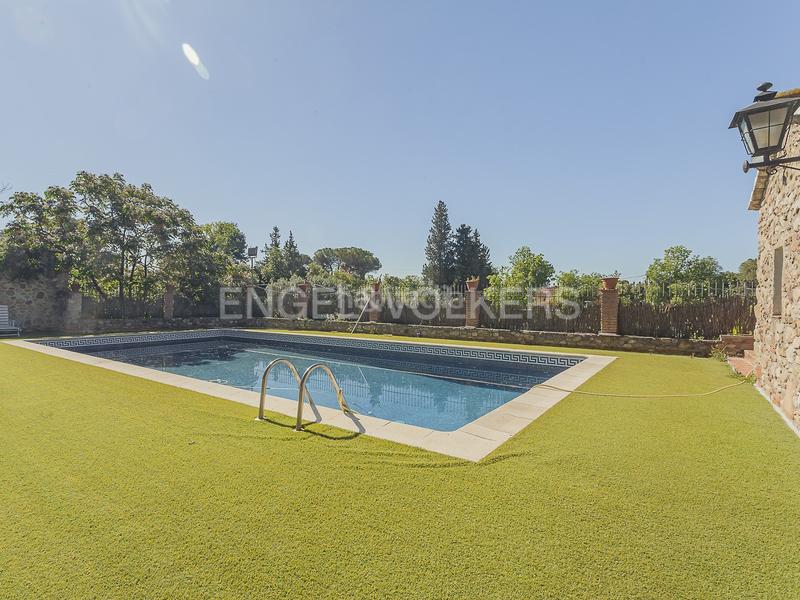 Foto 95a47533-6f2f-46d9-a548-220014e0a54b. Masia amb calefacció aparcament piscina a Lliçà d´Amunt