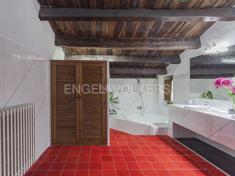 Foto d6d2bd7c-971a-4ce6-ad25-c0371940f121. Masia amb calefacció aparcament piscina a Lliçà d´Amunt