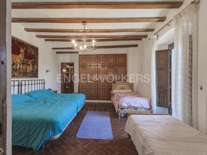 Foto e57aa8e9-0c39-4d85-9a82-60c07407f763. Masia amb calefacció aparcament piscina a Lliçà d´Amunt