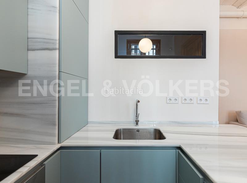 Foto 11047d4e-30a1-407e-8a53-6f289e40cd92. Apartamento encantadora planta baja en la Barceloneta en Barcelona