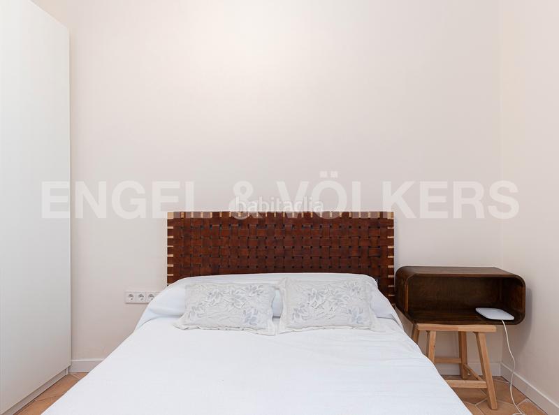 Foto 90d144c5-6b54-4ee2-87b1-91fb7a5e55dc. Apartamento encantadora planta baja en la Barceloneta en Barcelona