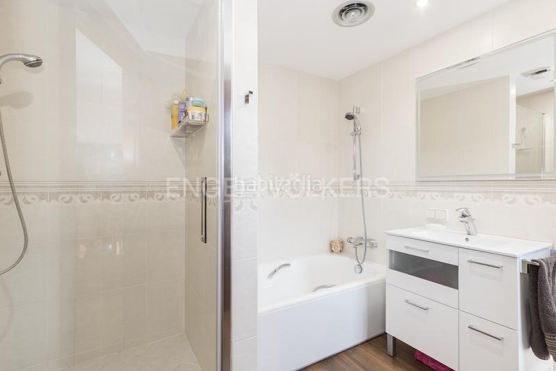 Foto 0c5bbdb7-13f1-4245-947b-e22c8df42e8d. Casa encantadora villa con piscina en Centre Sitges