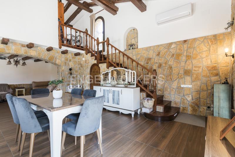Foto 415eb628-c0bd-4f34-82a4-2772c259b9c2. Casa encantadora villa con piscina en Centre Sitges