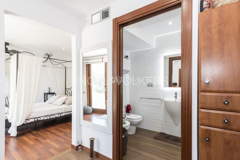 Foto 5165cff3-d460-4e0e-97de-3043939f03a0. Casa encantadora villa con piscina en Centre Sitges